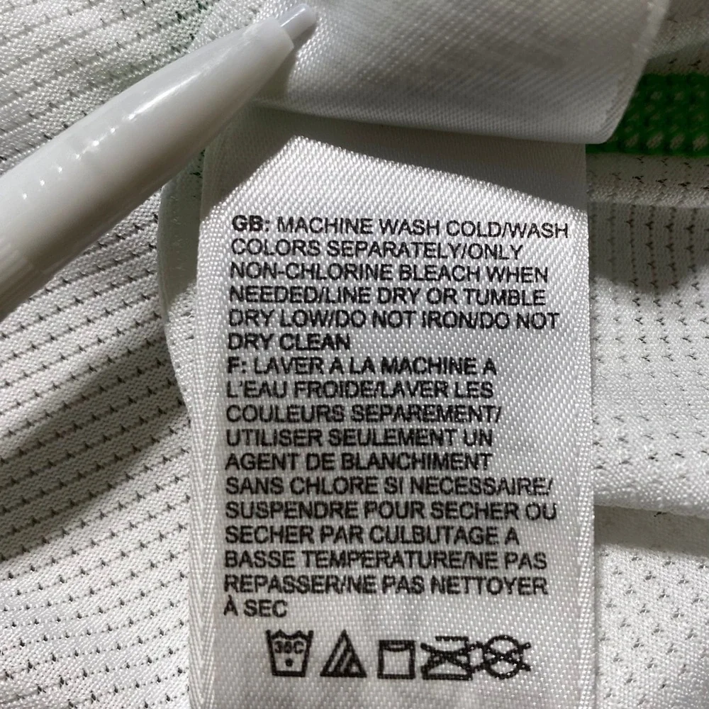 TNF The North Face Men's Vaporwick Short Sleeve T Shirt Size Medium Green‎ White